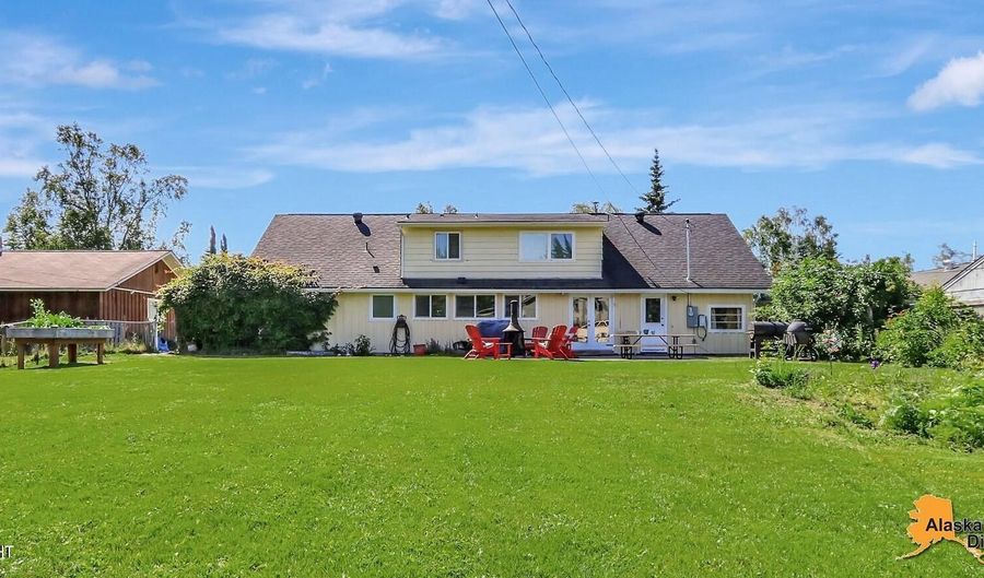 2335 Lord Baranof Dr, Anchorage, AK 99517 - 6 Beds, 3 Bath