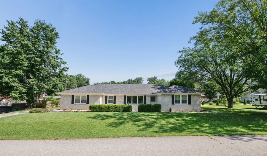 58 Hunters Ln, Batesville, IN 47006 - 3 Beds, 3 Bath