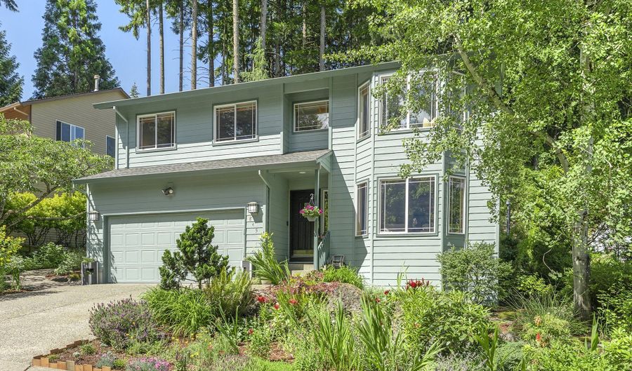 8453 SW 181ST Ave, Beaverton, OR 97007 - 4 Beds, 3 Bath