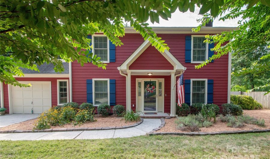 7111 Sythe Ct, Charlotte, NC 28226 - 4 Beds, 3 Bath