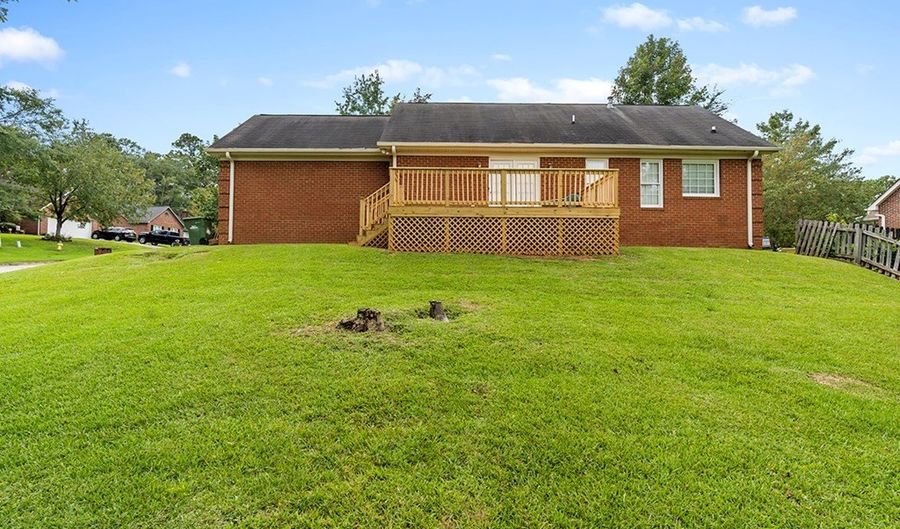 102 Cheekwood Ct, Greenwood, SC 29646 - 3 Beds, 2 Bath