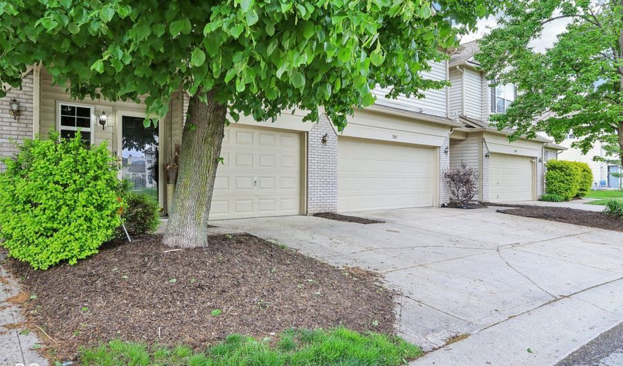 7045 Gavin Dr, Indianapolis, IN 46217 - 2 Beds, 3 Bath