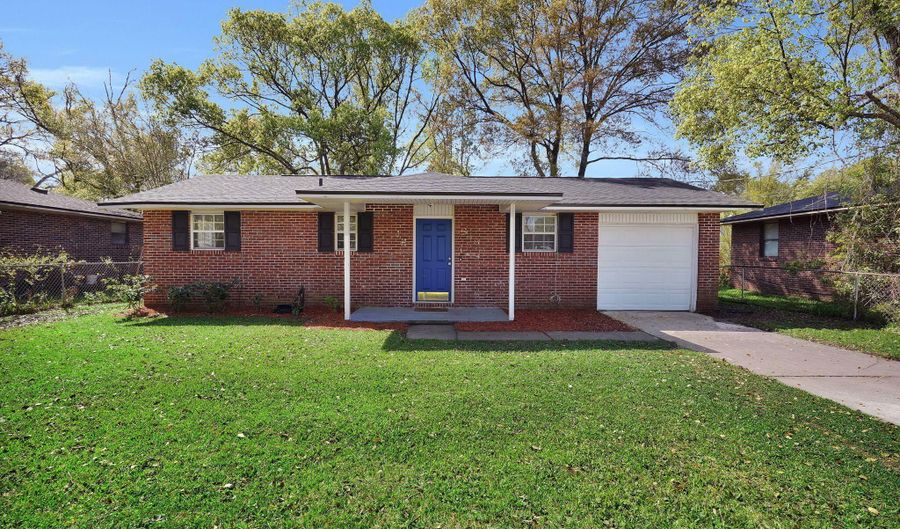 648 W OLIVER St, Baldwin, FL 32234 - 2 Beds, 1 Bath