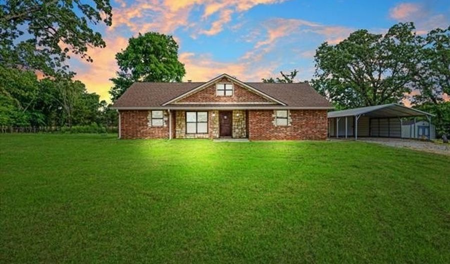 7939 W G Bar Rd, Atoka, OK 74525 - 3 Beds, 2 Bath