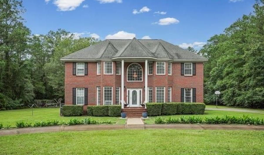1013 Spring Hill Dr, Albany, GA 31721 - 5 Beds, 3 Bath