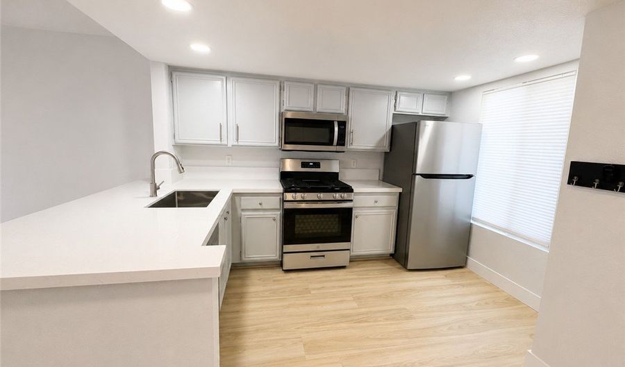 8070 W Russell Rd 2023, Las Vegas, NV 89113 - 2 Beds, 1 Bath