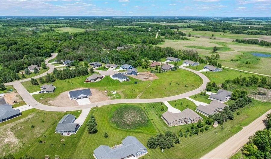 324 Old Glory Dr NE, Alexandria, MN 56308 - 3 Beds, 2 Bath