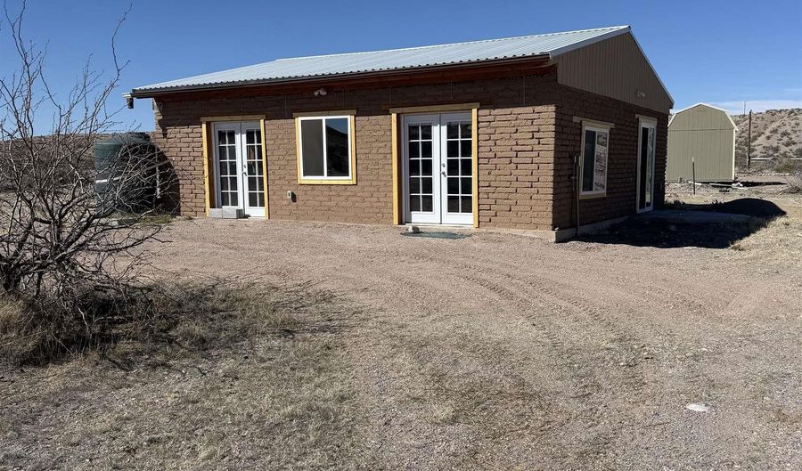 2 Seco Court Rd, Caballo, NM 87931 - 1 Beds, 0 Bath