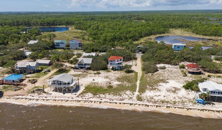 6 Kingfish St, Alligator Point, FL 32346 - 4 Beds, 3 Bath