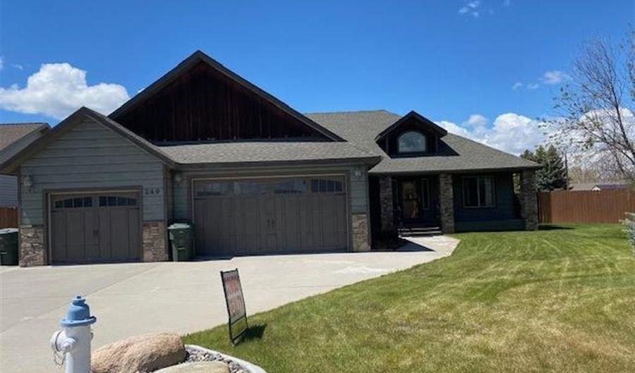249 Covey Ct, Cody, WY 82414 - 5 Beds, 2 Bath