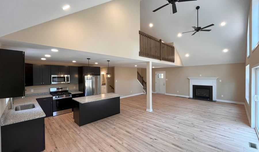 644 Towamensing Trl, Albrightsville, PA 18210 - 5 Beds, 4 Bath