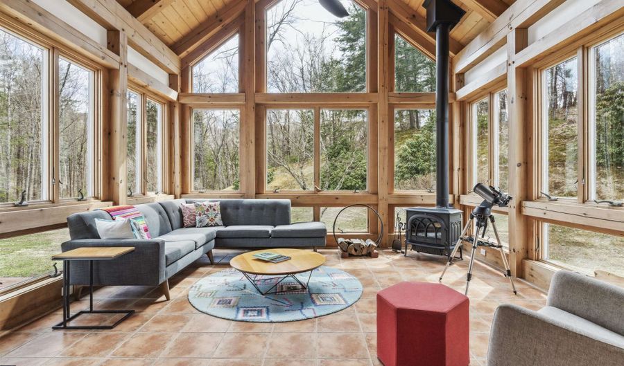 65 Moose Mountain Rd, Brookfield, NH 03872 - 3 Beds, 3 Bath