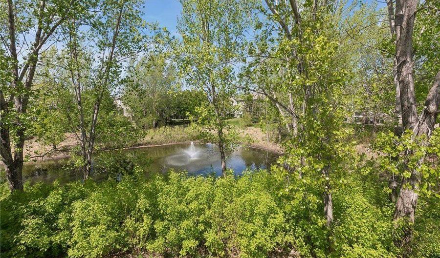 6773 158th St W, Apple Valley, MN 55124 - 3 Beds, 4 Bath