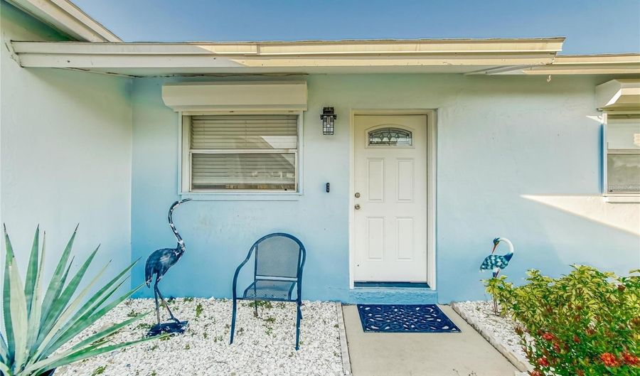 6004 GOLF AND SEA Blvd, Apollo Beach, FL 33572 - 4 Beds, 2 Bath