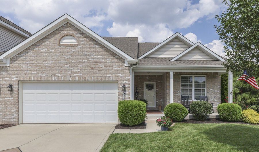 3932 Kristi Way, Greenwood, IN 46142 - 3 Beds, 3 Bath