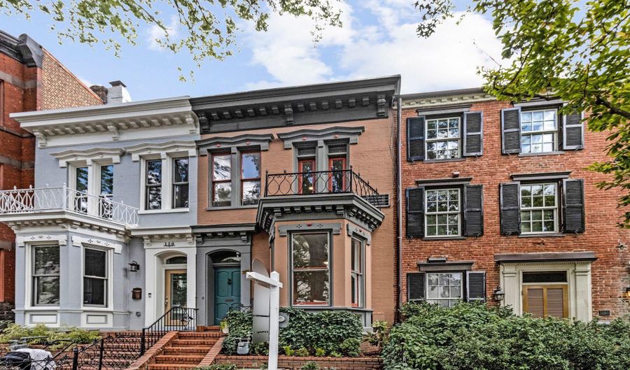 122 3RD St SE, Washington, DC 20003 - 3 Beds, 2 Bath