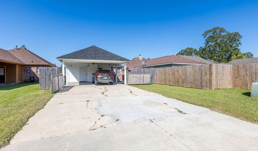 4342 Noble Cane Dr, Baton Rouge, LA 70814 - 3 Beds, 2 Bath