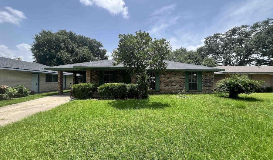 1356 Balsam Ave, Baton Rouge, LA 70807 - 3 Beds, 2 Bath