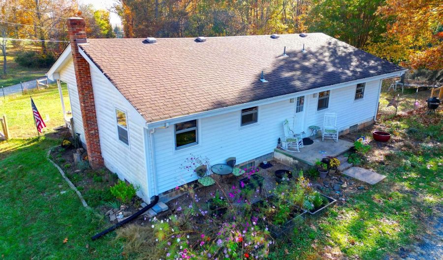 13202 PERRY'S MOUNTAIN Ln, Amissville, VA 20106 - 3 Beds, 1 Bath