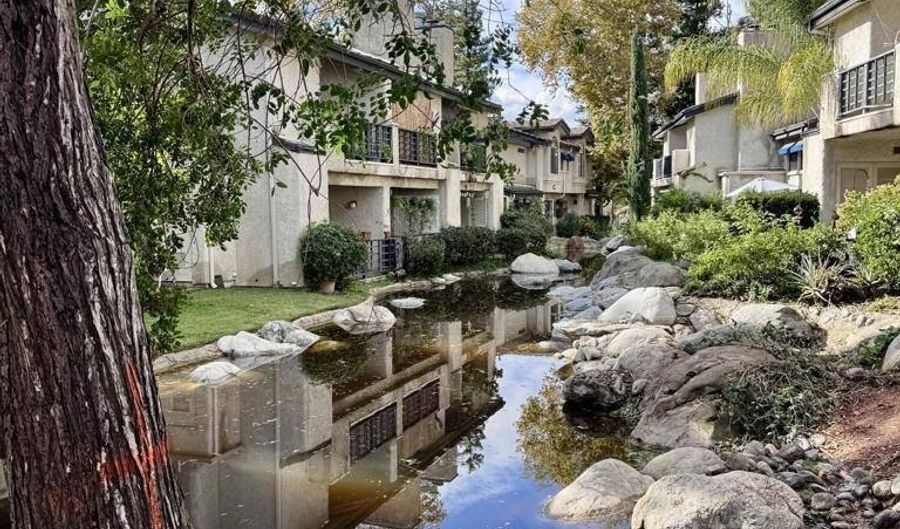5714 Skyview Way #E, Agoura Hills, CA 91301 - 1 Beds, 2 Bath
