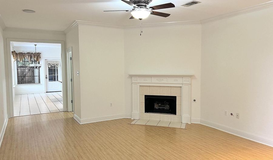 2966 Magazine Dr, Baton Rouge, LA 70816 - 3 Beds, 2 Bath