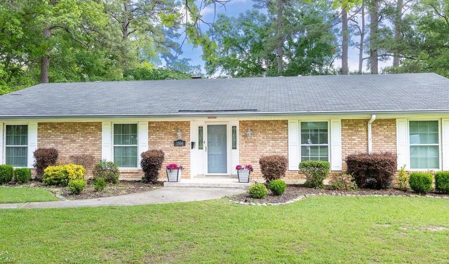 1504 GLADNEY Dr, Bastrop, LA 71221 - 4 Beds, 2 Bath