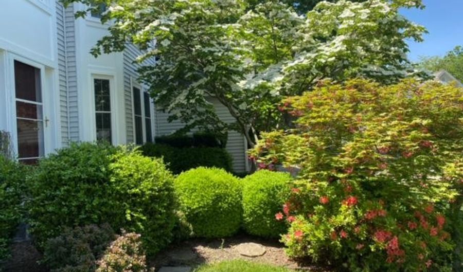 43957 BIDWELL Ct, Ashburn, VA 20147 - 4 Beds, 3 Bath