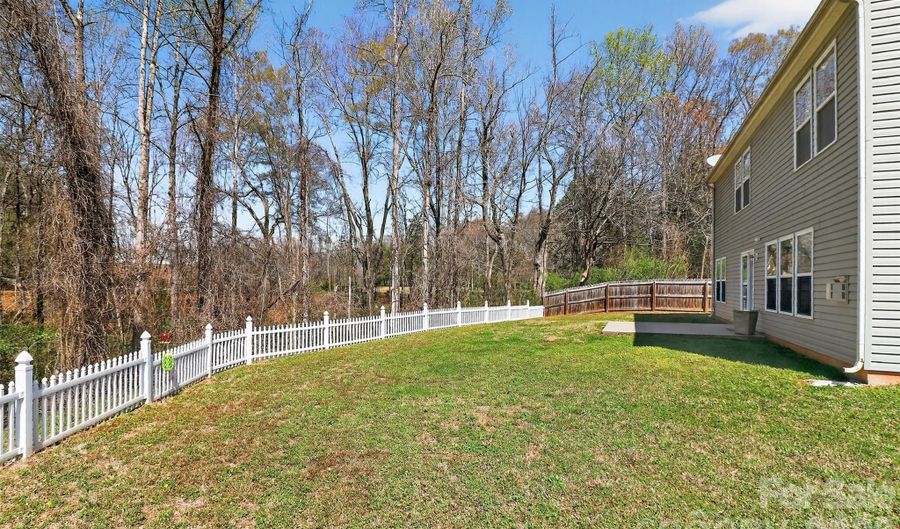 1340 Indian Charley Ct, Clover, SC 29710 - 3 Beds, 3 Bath