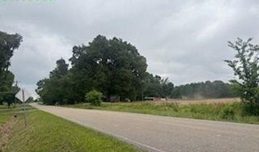7081 Poplar Corner Rd, Bells, TN 38006 - 3 Beds, 2 Bath