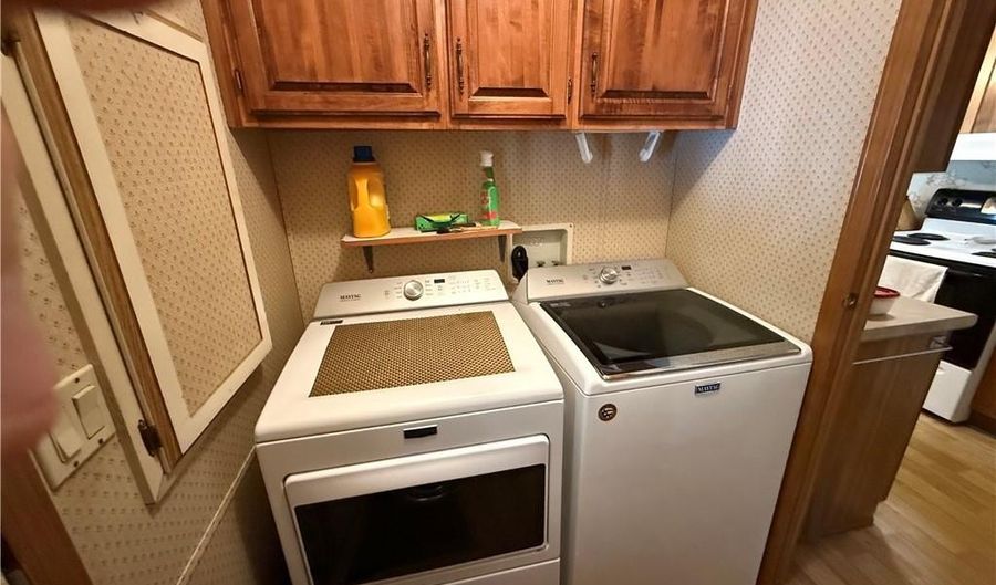 32 Lane E, Coventry, RI 02816 - 2 Beds, 2 Bath