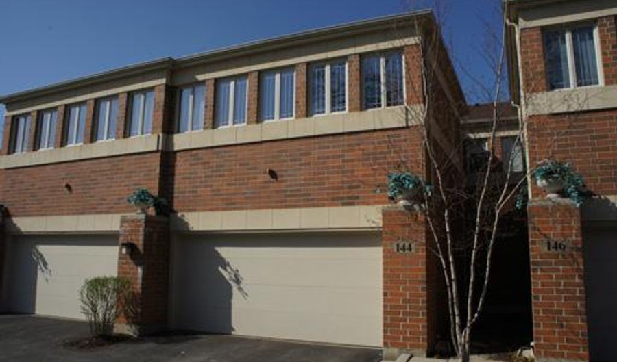 144 Finstad Dr, Libertyville, IL 60048 - 4 Beds, 3 Bath