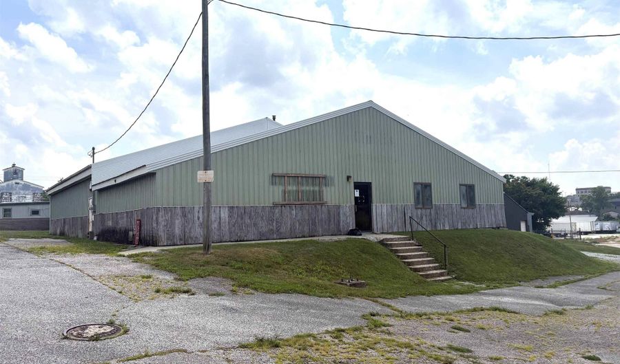 1018 J St, Bedford, IN 47421 - 0 Beds, 0 Bath