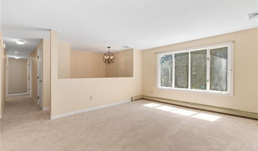 94 Ridgewood Rd, Middletown, RI 02842 - 3 Beds, 3 Bath