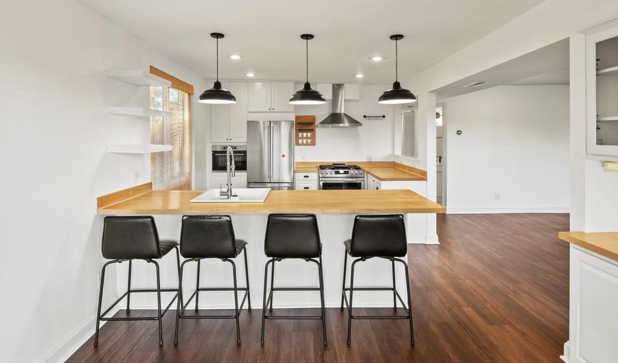 755 FAIRVIEW Avenue Unit 755 D 755 D, Annapolis, MD 21403 - 3 Beds, 2 Bath