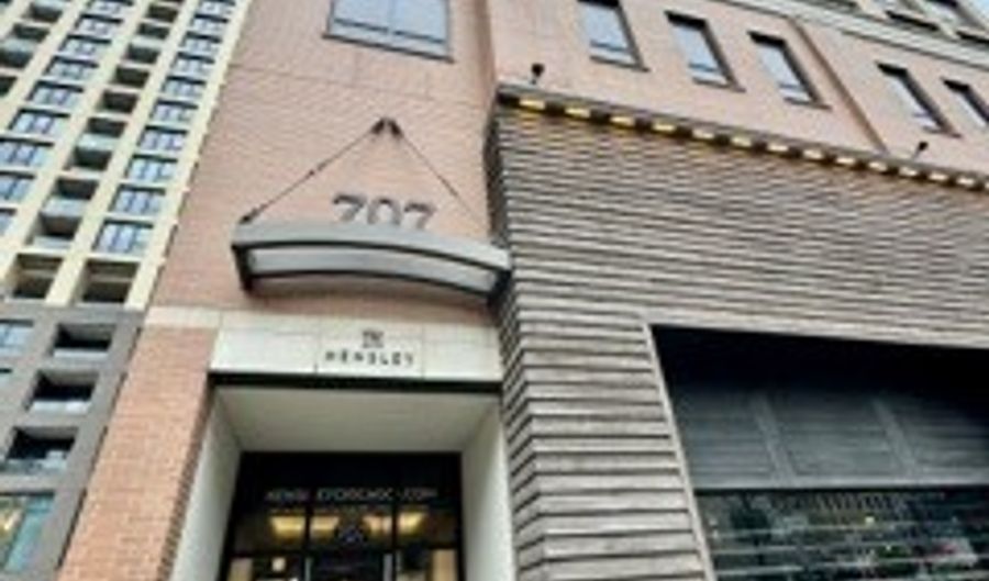 707 N Wells St 405, Chicago, IL 60654 - 2 Beds, 2 Bath