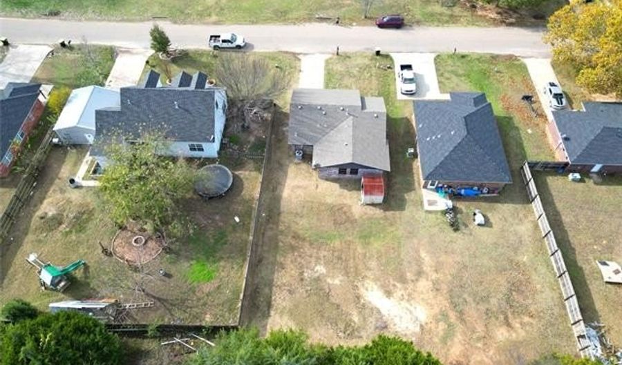 1300 Wolfe, Ada, OK 74820 - 3 Beds, 1 Bath