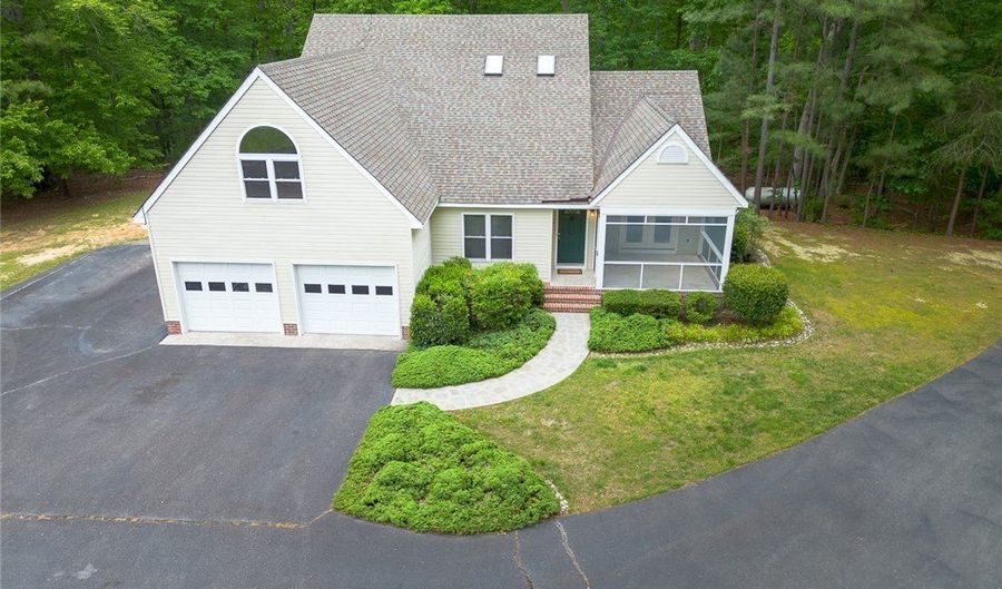13194 Fair Oaks Ln, Ashland, VA 23005 - 3 Beds, 3 Bath