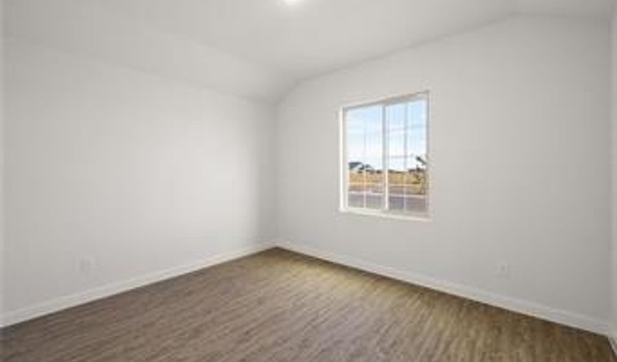 1592 Grayhawk Dr, Basehor, KS 66007 - 4 Beds, 2 Bath