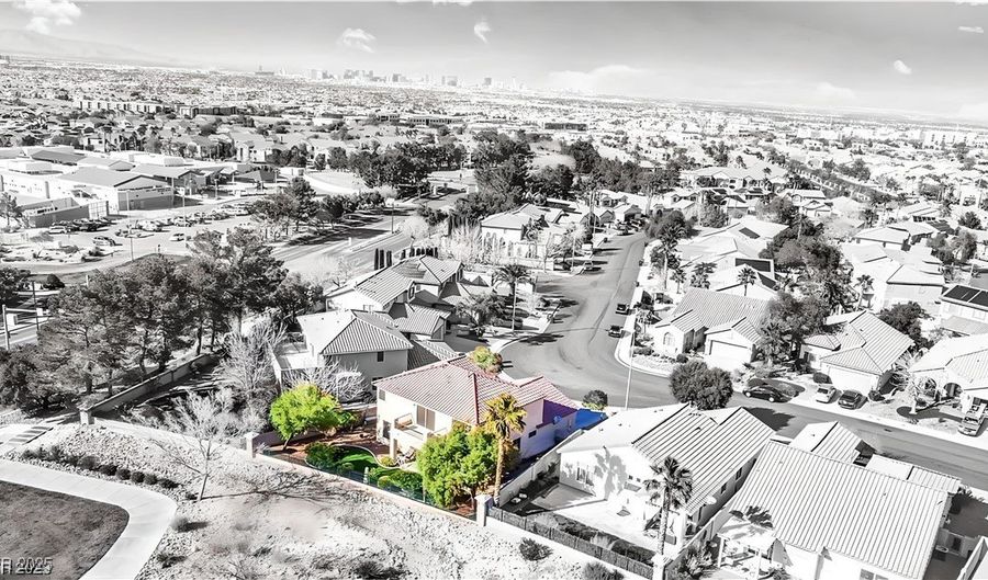 3033 Panorama Ridge Dr, Henderson, NV 89052 - 3 Beds, 3 Bath