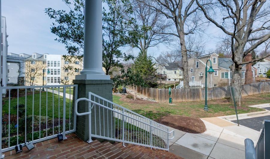 4061 FOUR MILE RUN Dr 202, Arlington, VA 22204 - 2 Beds, 2 Bath