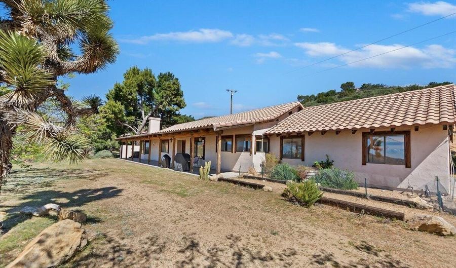 9060 Yucca Hills Rd, Agua Dulce, CA 91390 - 3 Beds, 3 Bath