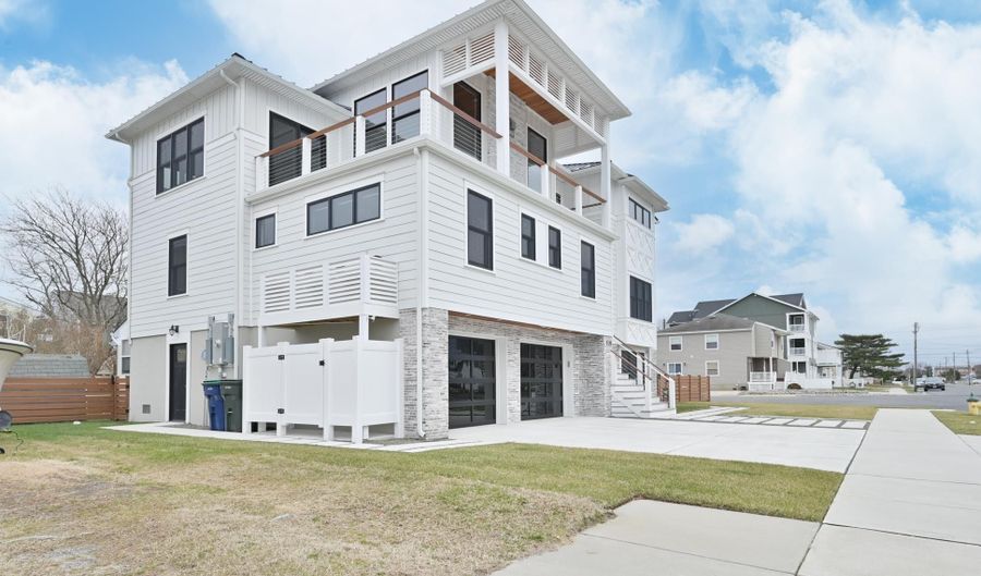 119 Sheridan Sq, Brigantine, NJ 08203 - 5 Beds, 6 Bath