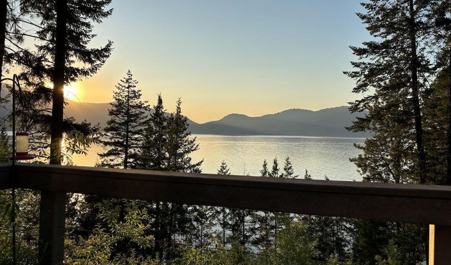 812 Pine Cove Rd, Bayview, ID 83803 - 2 Beds, 2 Bath