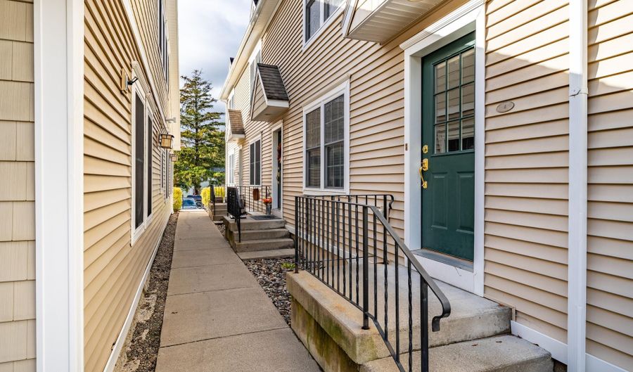 1112 Western Ave 4, Albany, NY 12203 - 2 Beds, 2 Bath