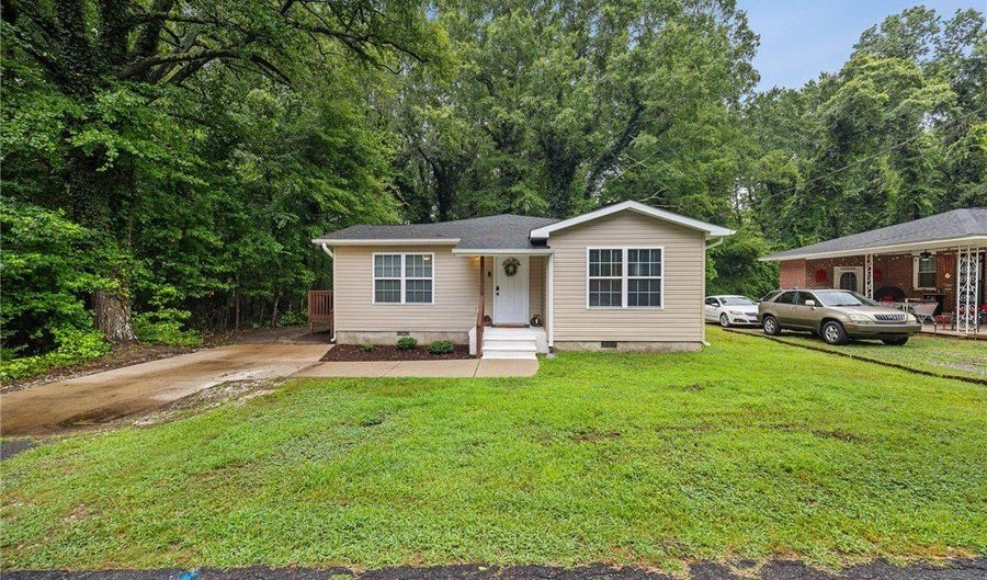 109 Boyce Cir, Belton, SC 29627 - 3 Beds, 2 Bath