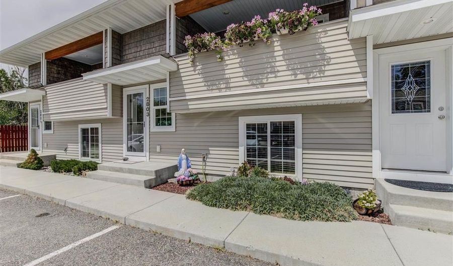 2803 Lincoln Ave, Cody, WY 82414 - 3 Beds, 2 Bath