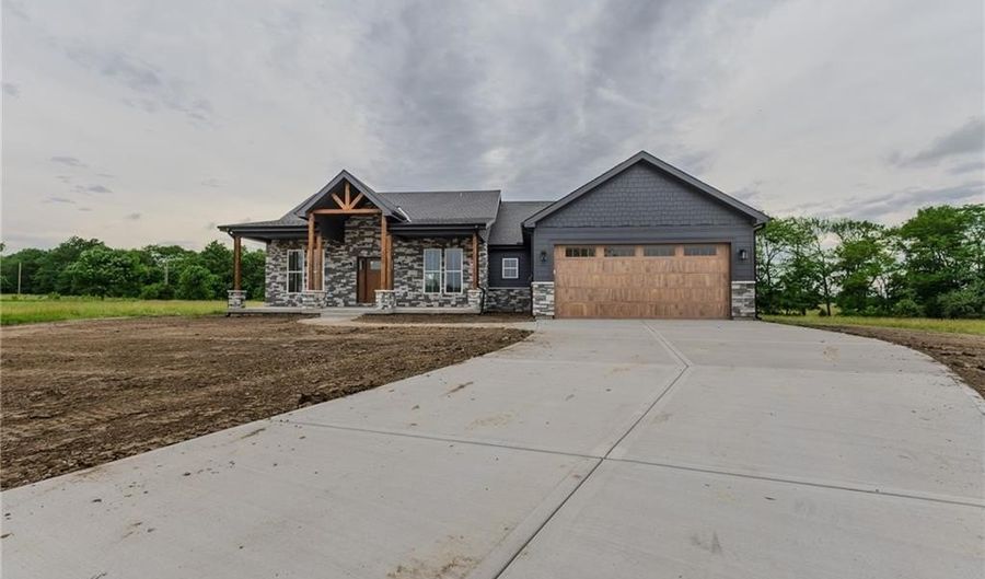 12749 NE Seminole Rd, Adrian, MO 64720 - 3 Beds, 3 Bath