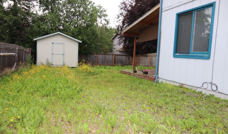 8111 Nadine St, Anchorage, AK 99507 - 2 Beds, 2 Bath