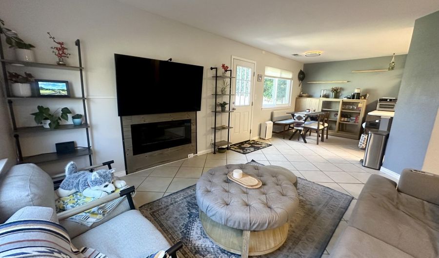 10315 Oso Redondo NE, Albuquerque, NM 87111 - 3 Beds, 4 Bath