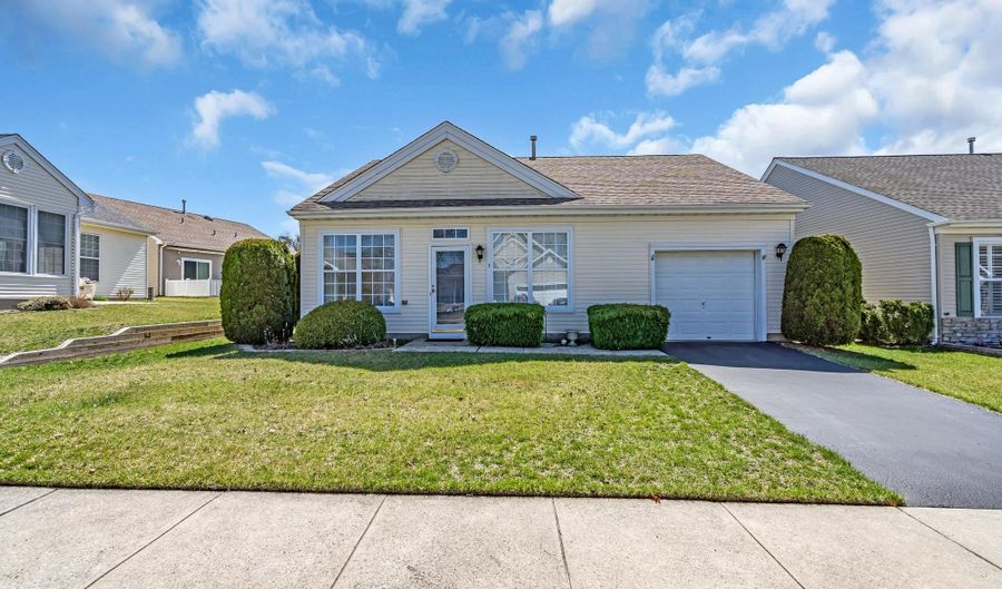3 CARDINAL Pl, Barnegat, NJ 08005 - 2 Beds, 2 Bath